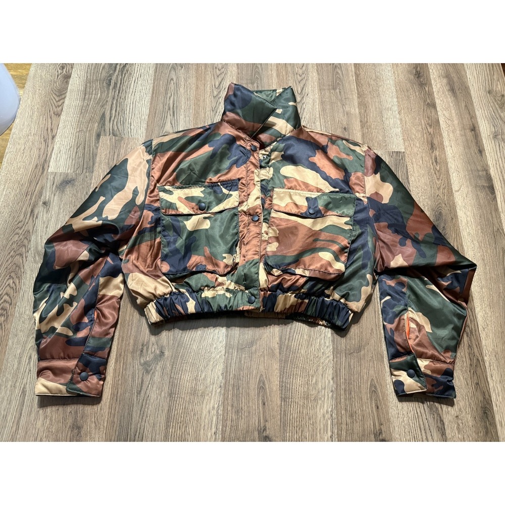 AZY Jacket Women's Large Green Brown Black Camouflage Cropped Puffer Snap